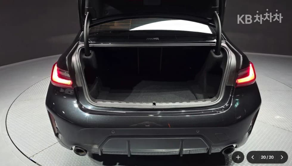 BMW - 3-Series | 320 M Sport 20