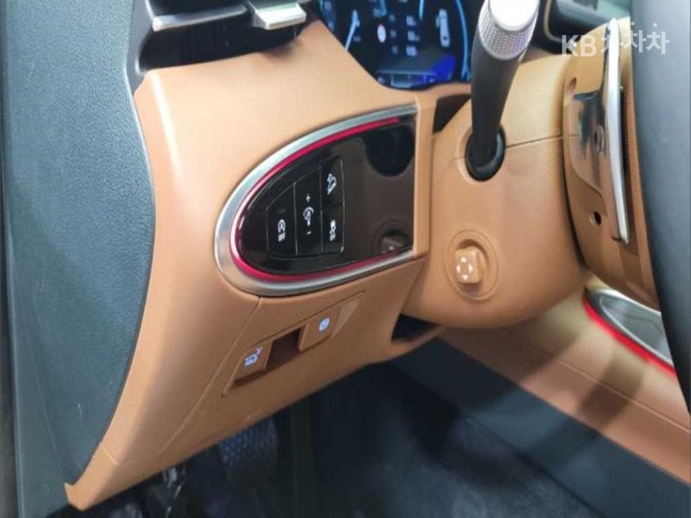 جينيسيس - GV70 | Gasoline 2.5T AWD 18