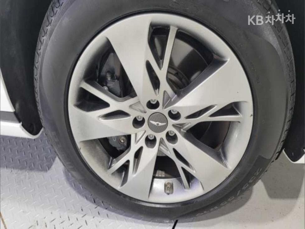جينيسيس - GV70 | Gasoline 2.5T AWD 7