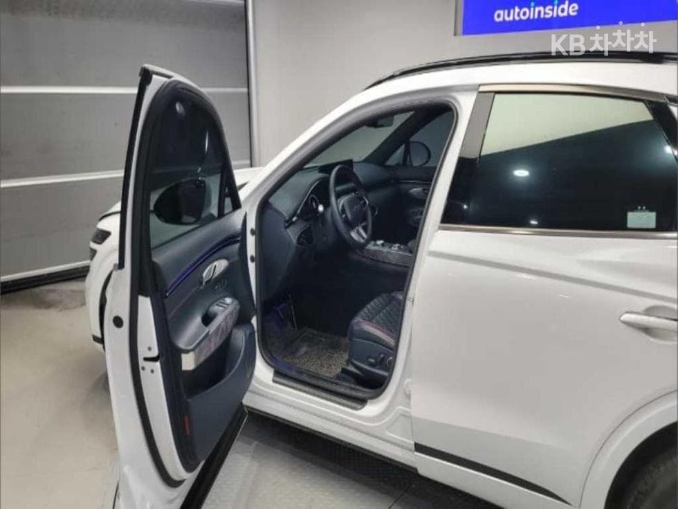 جينيسيس - GV70 | Gasoline 2.5T AWD 14