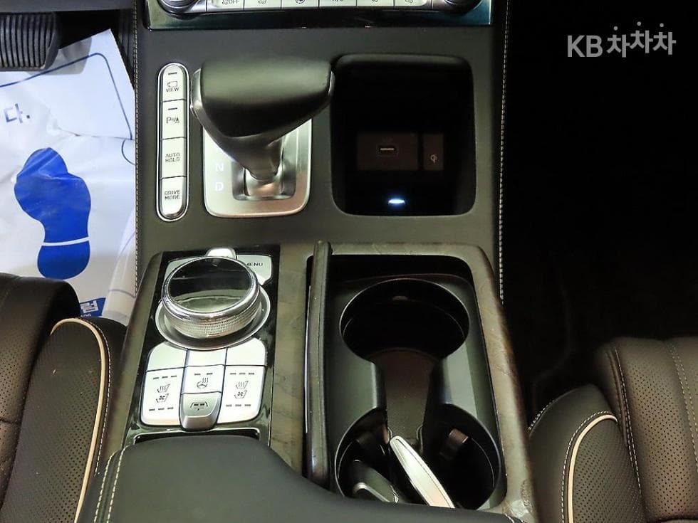 جينيسيس - G90 | 5.0 GDi AWD Prestige 12