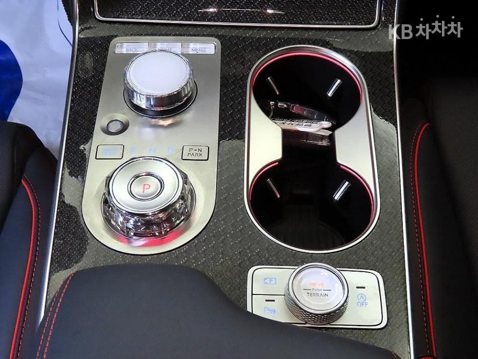 جينيسيس - GV80 Coupe | 3.5 Gasoline Turbo AWD Base 12