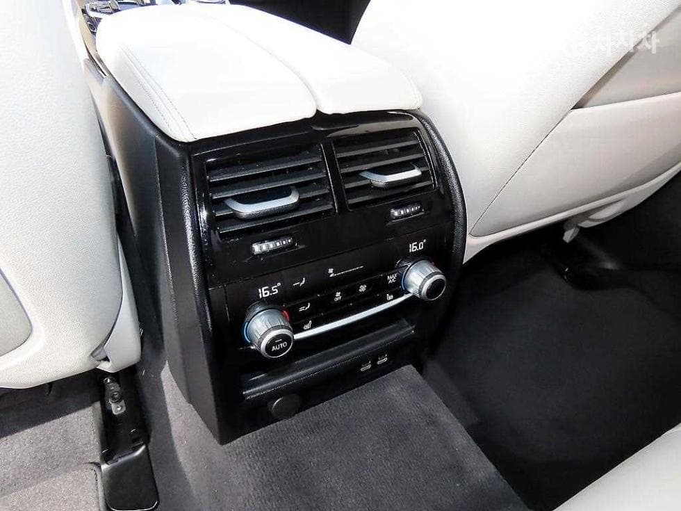 BMW - 5-Series | All New M550 xDrive 16