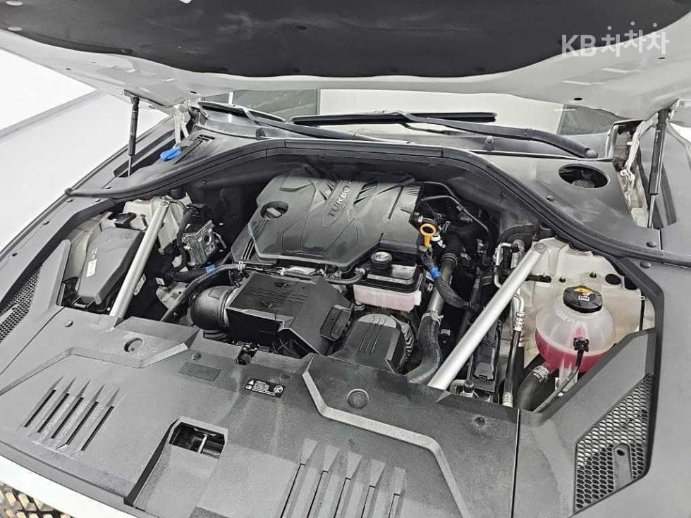 جينيسيس - GV70 | Gasoline 2.5T AWD 5