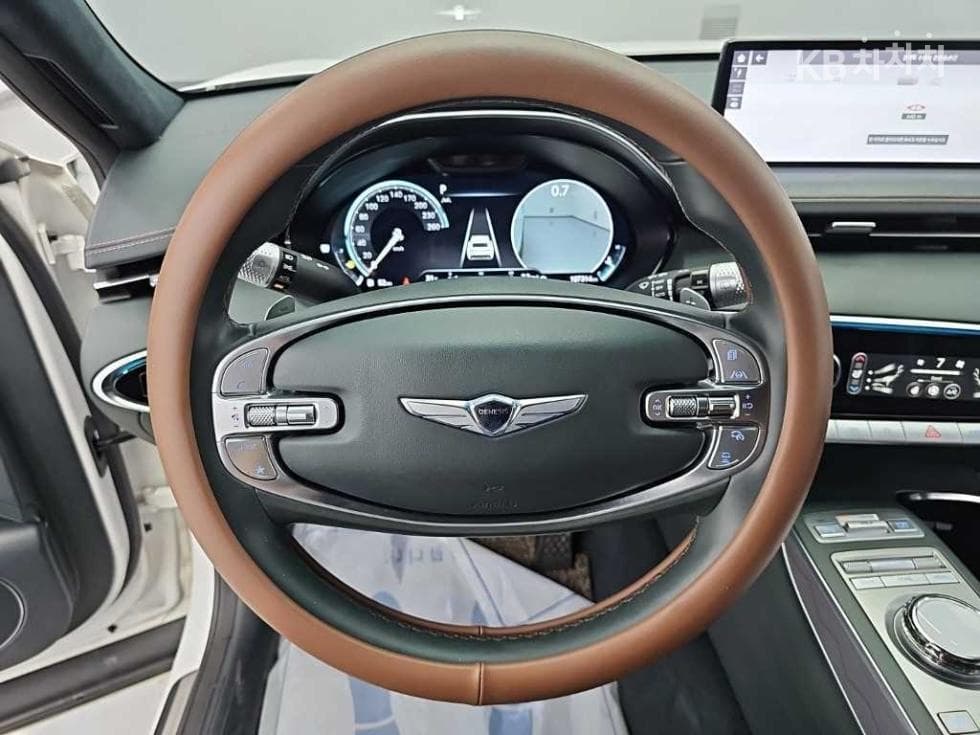 جينيسيس - GV70 | Gasoline 2.5T AWD 9
