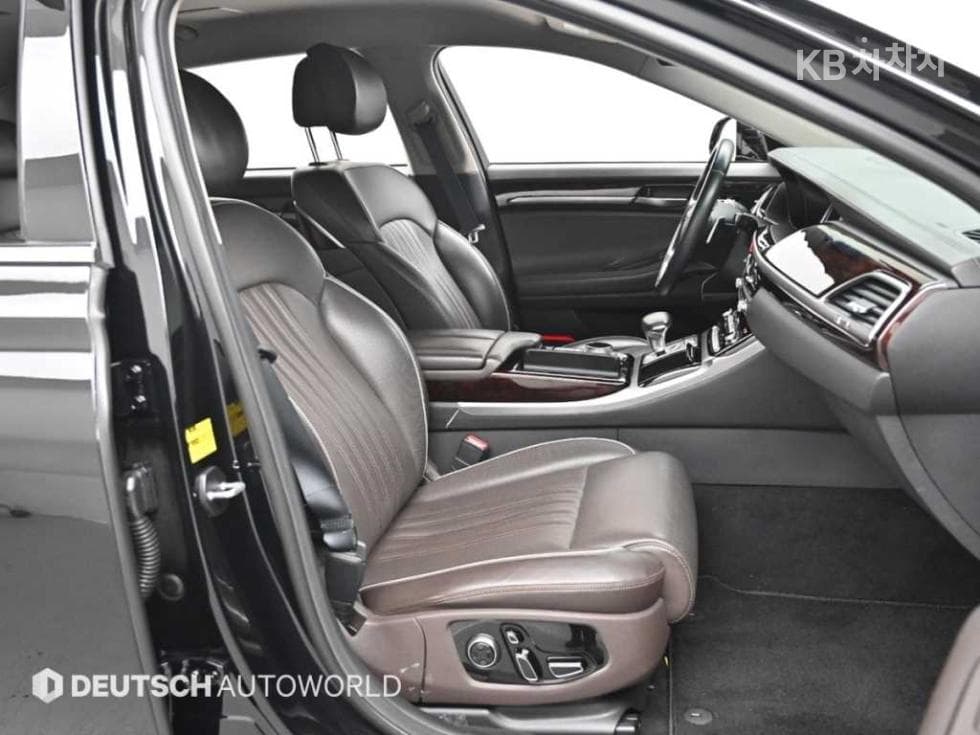 جينيسيس - EQ900 | 3.3 T-GDI AWD Premium Luxury 10