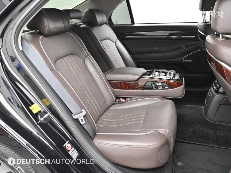 جينيسيس - EQ900 | 3.3 T-GDI AWD Premium Luxury 12