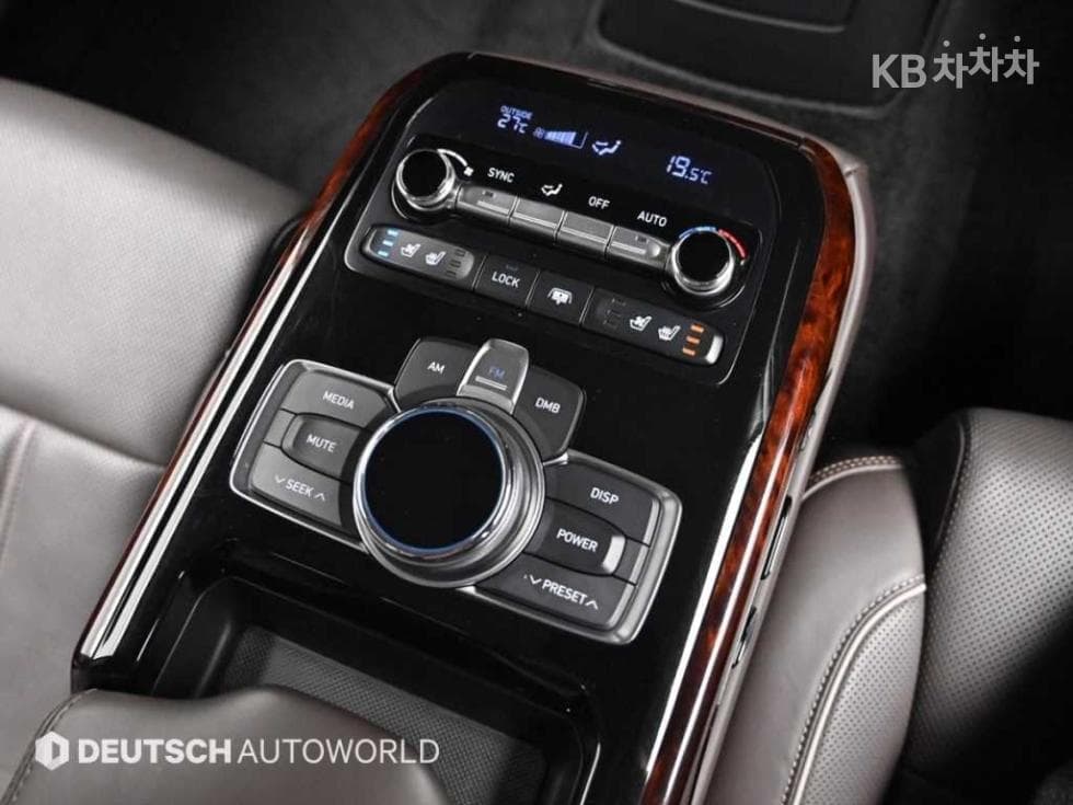 جينيسيس - EQ900 | 3.3 T-GDI AWD Premium Luxury 16