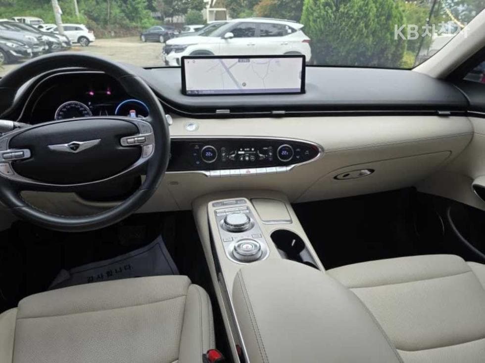 Genesis - GV70 | Diesel 2.2 2WD 13