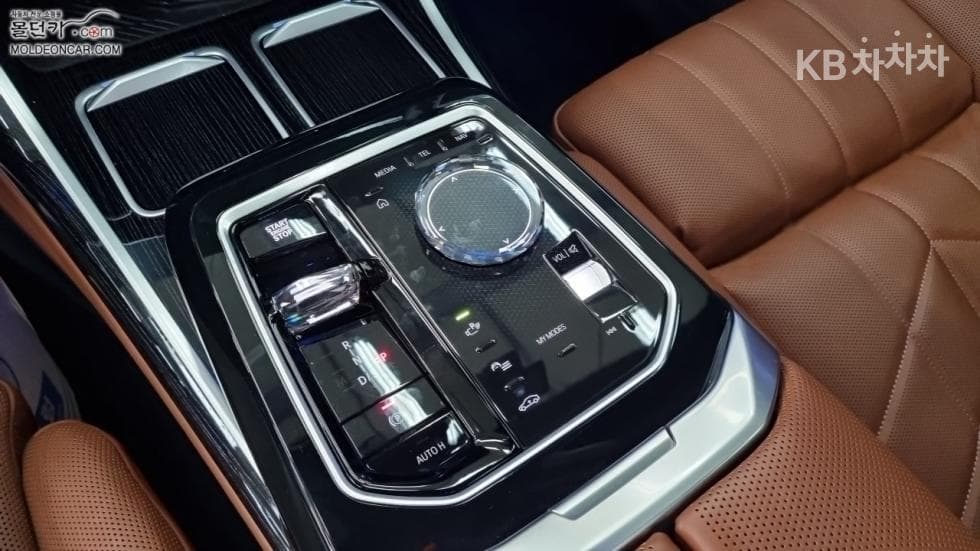 BMW - 7-Series | 740 xDrive M Sport 14