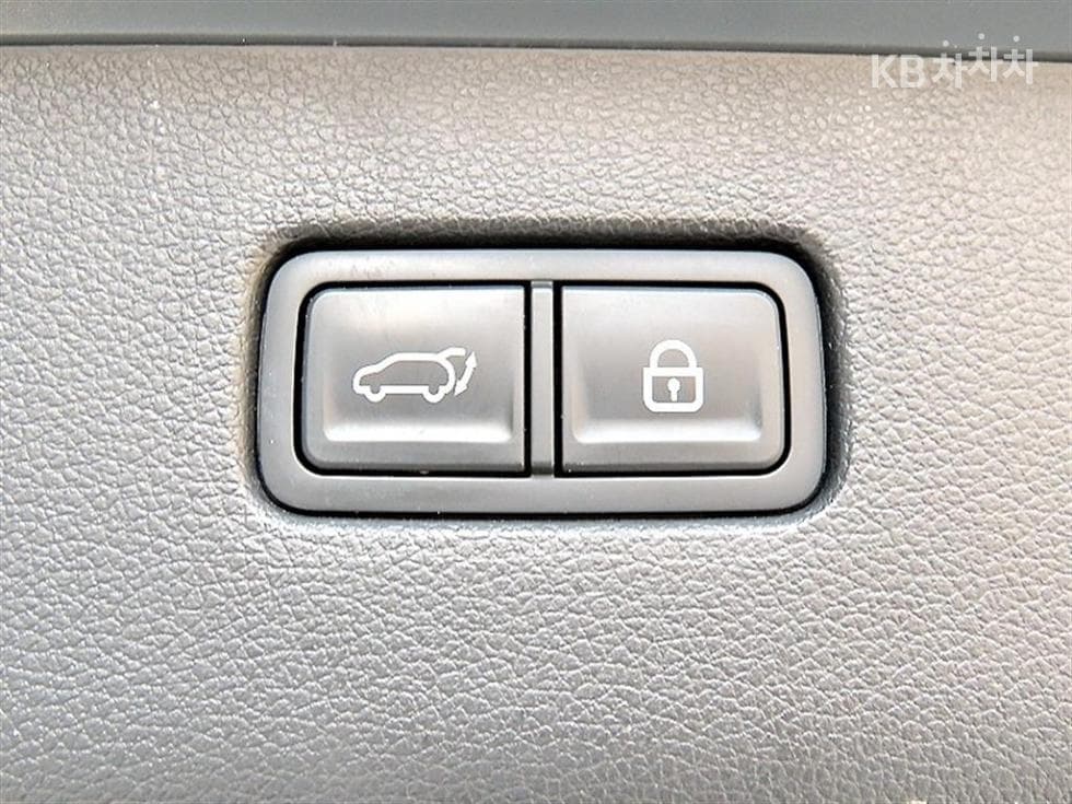 جينيسيس - GV80 | 3.0 Diesel AWD 17