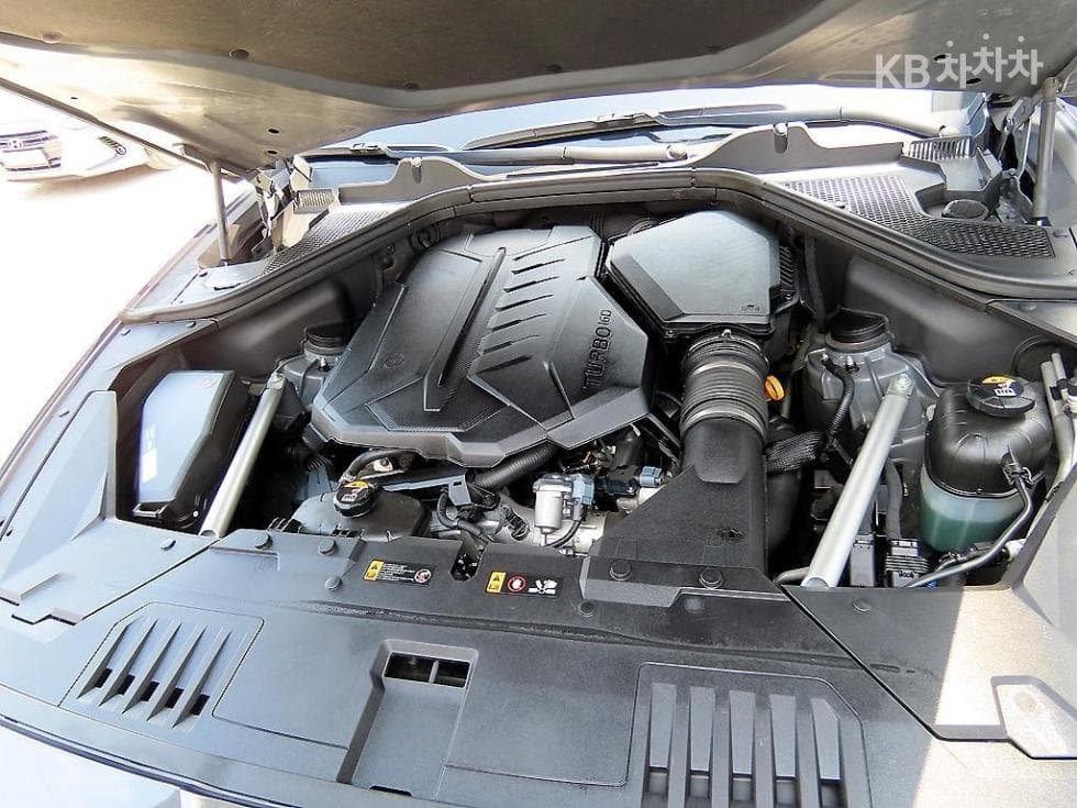جينيسيس - GV80 | 3.0 Diesel AWD 19