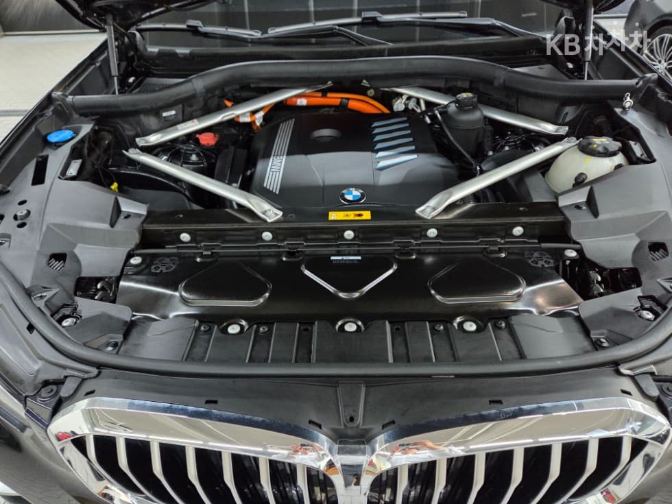 BMW - X5 | xDrive 45 xLine 6