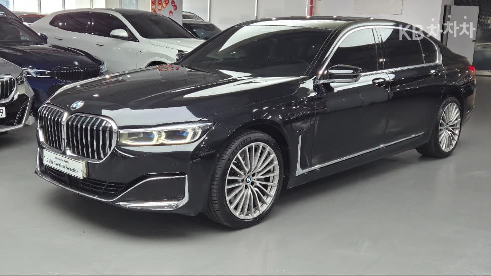 BMW - 7-Series | 745Le sDrive Design Pure Excellence 2