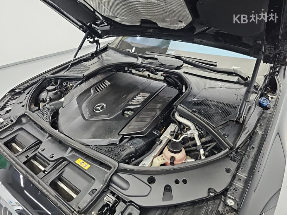 Mercedes-Benz - S-Class | Maybach S680 4Matic Base 5