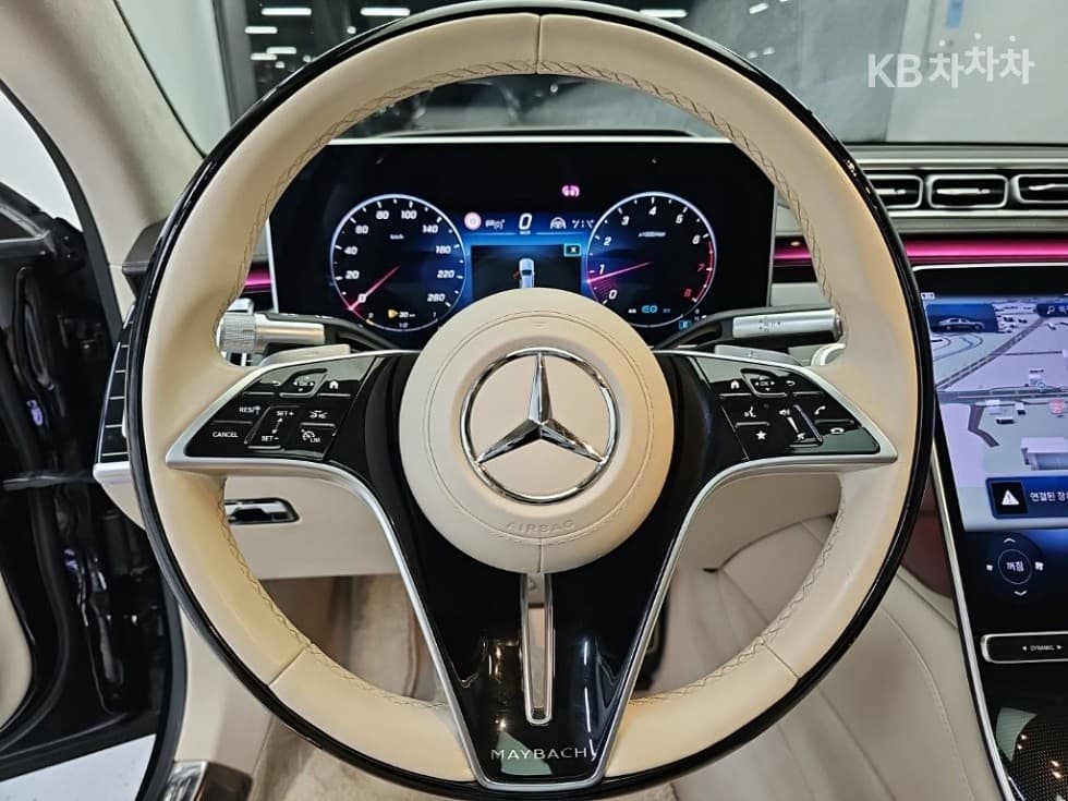 Mercedes-Benz - S-Class | Maybach S680 4Matic Base 9