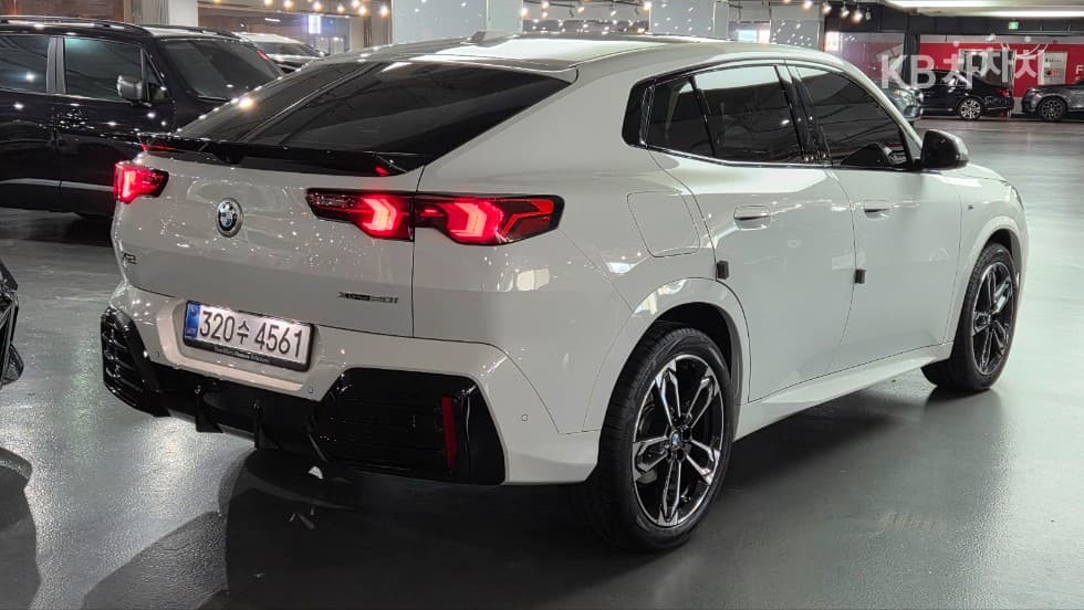 BMW - X2 | xDrive20 M Sport 4