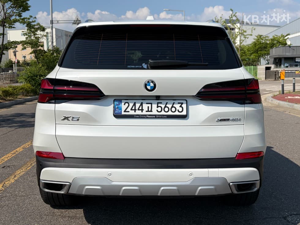 BMW - X5 | xDrive 40 xLine 4