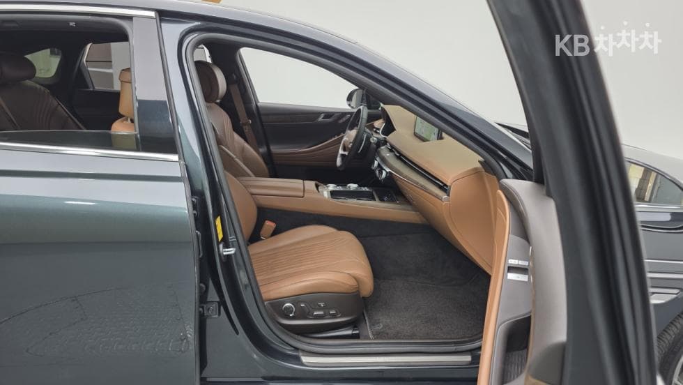 جينيسيس - G80 | 2.5 T-GDi AWD 12