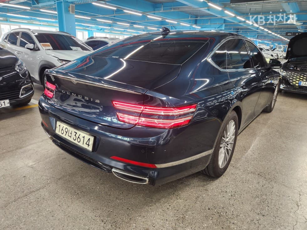Genesis - G80 | 2.5 T-GDi 2WD 8