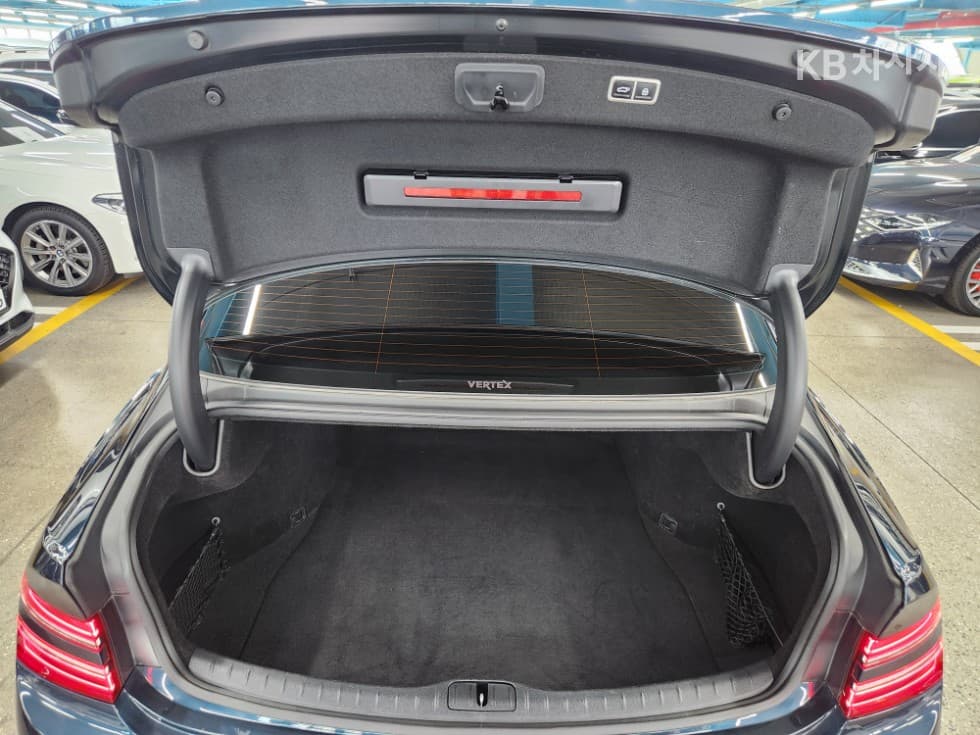 Genesis - G80 | 2.5 T-GDi 2WD 9