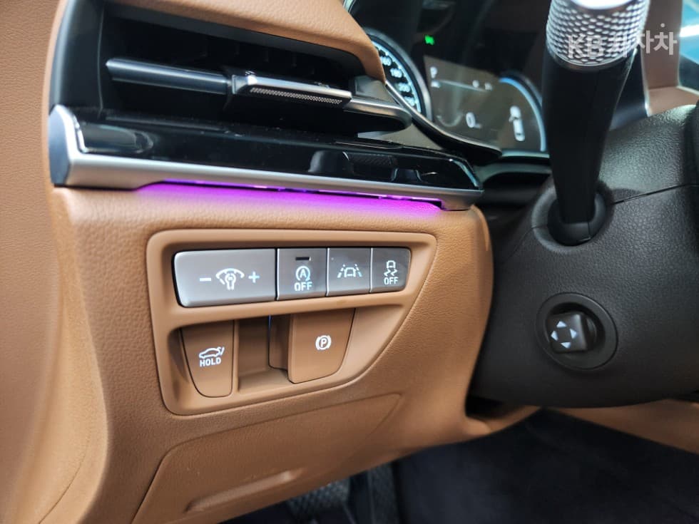 Genesis - G80 | 2.5 T-GDi 2WD 18
