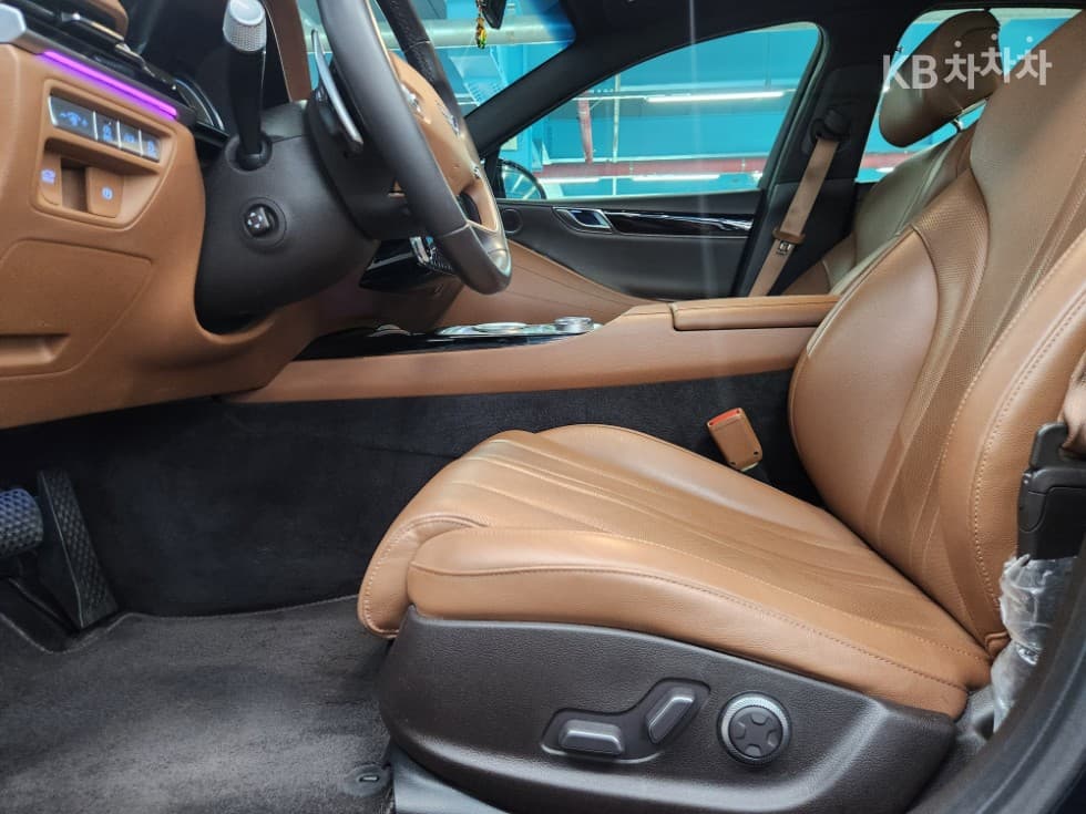 Genesis - G80 | 2.5 T-GDi 2WD 21