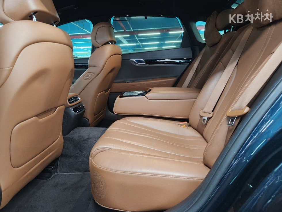 Genesis - G80 | 2.5 T-GDi 2WD 22