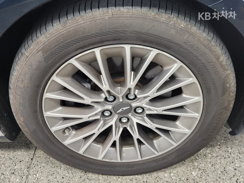 Genesis - G80 | 2.5 T-GDi 2WD 28