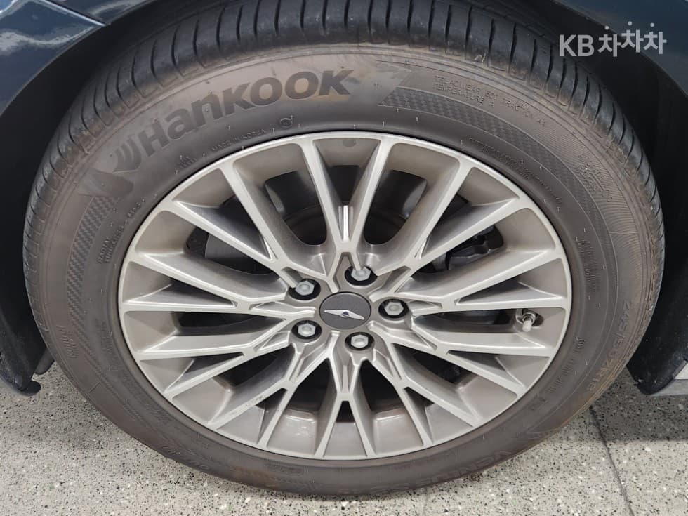 Genesis - G80 | 2.5 T-GDi 2WD 29