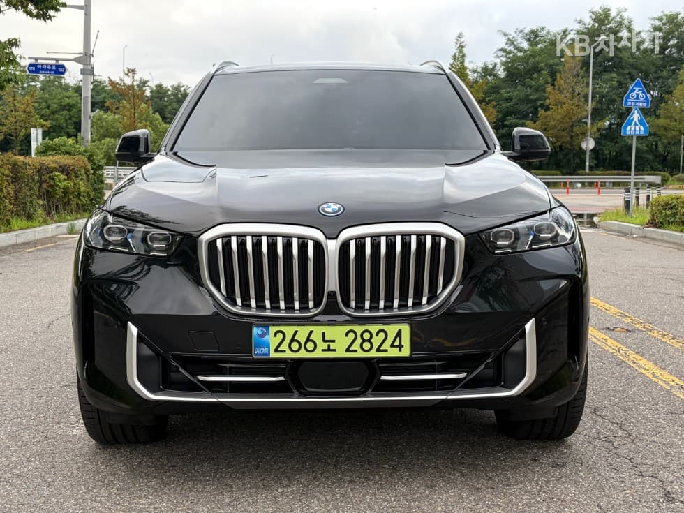 BMW - X5 | xDrive 50 xLine 2