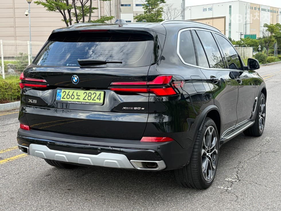 BMW - X5 | xDrive 50 xLine 4