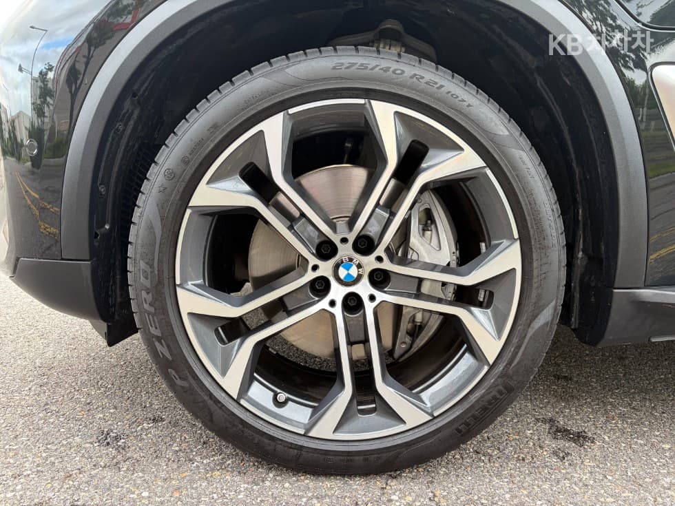BMW - X5 | xDrive 50 xLine 22