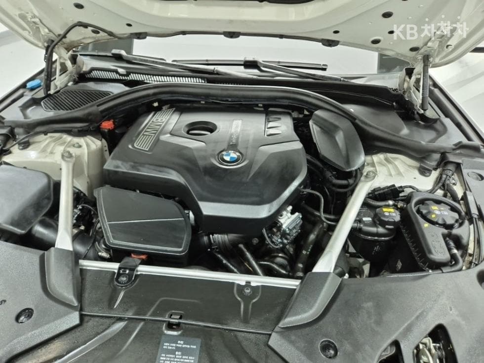 BMW - 5-Series | All New 530 M Sport Plus 5
