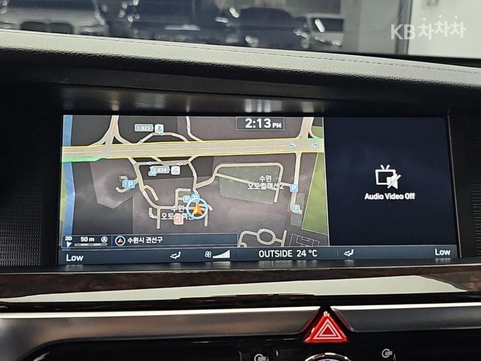 Genesis - EQ900 | 3.8 GDI AWD Luxury 14