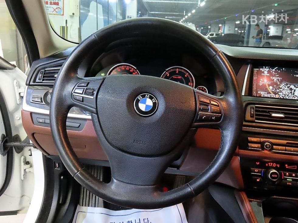 BMW - 5-Series | New 520 xDrive F10(10~16Year) 8