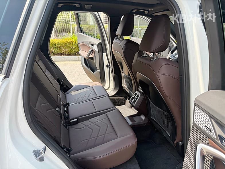 BMW - X1 | xDrive20 M Sport 17