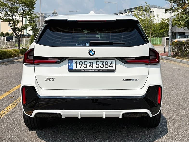 BMW - X1 | xDrive20 M Sport 4
