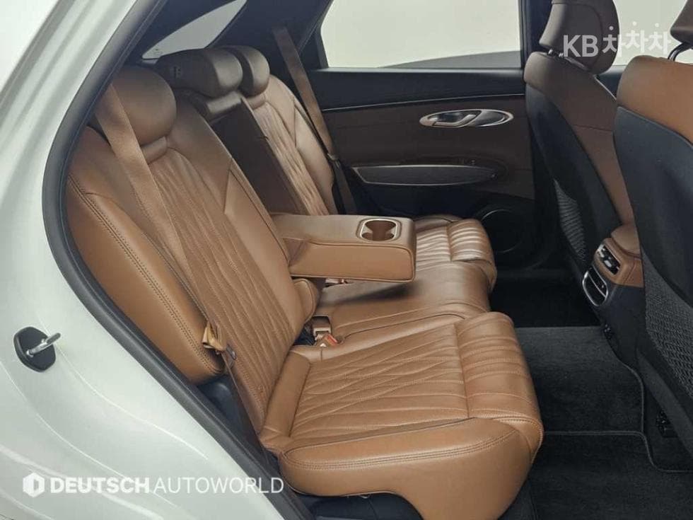 Genesis - GV70 | Gasoline 2.5T AWD 12
