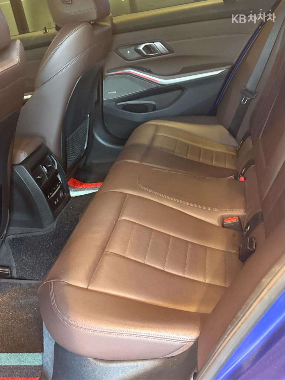 BMW - 3-Series | M340 Base 13