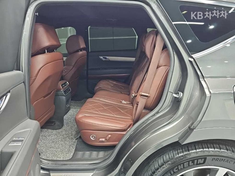 جينيسيس - GV80 | 2.5 Turbo Gasoline AWD 12