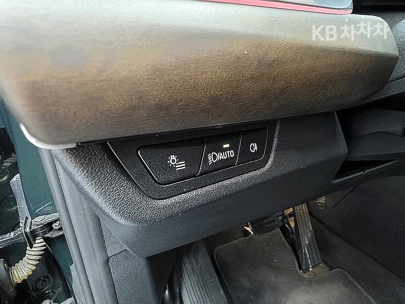 BMW - 2-Series | Active Tourer 218 Luxury 7