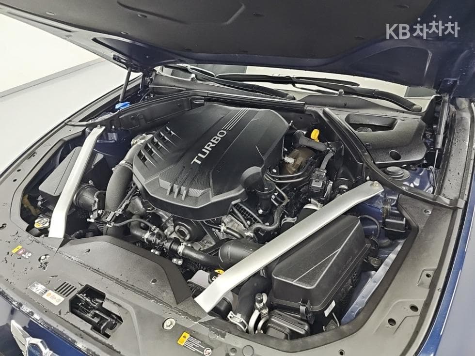 Genesis - G70 | SPORT 3.3T SPORT AWD Prestige 5