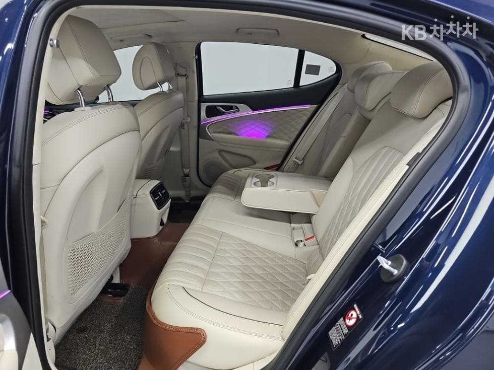 Genesis - G70 | SPORT 3.3T SPORT AWD Prestige 12