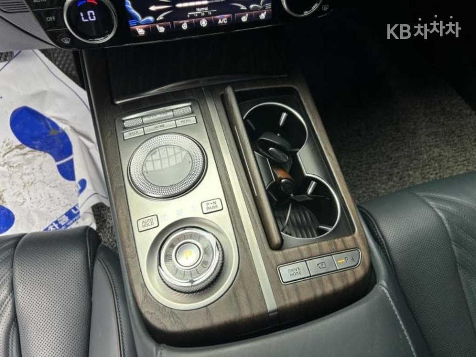 Genesis - G80 | 2.5 T-GDi AWD 10
