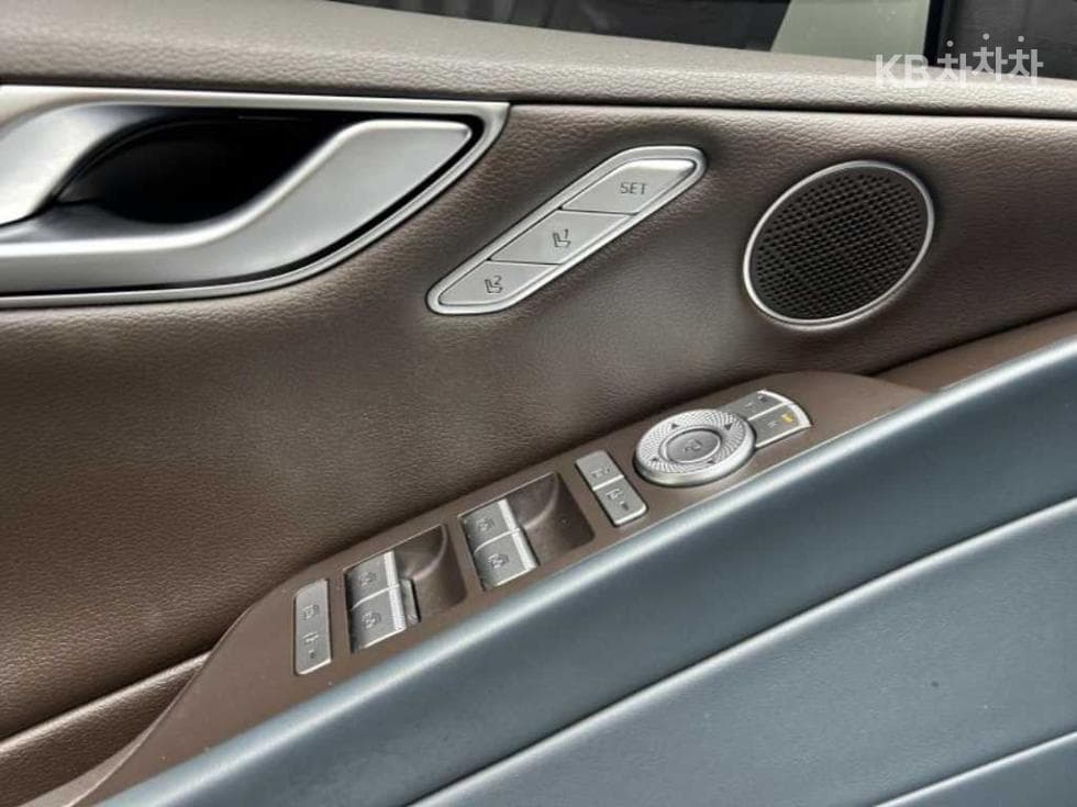 Genesis - G80 | 2.5 T-GDi AWD 11