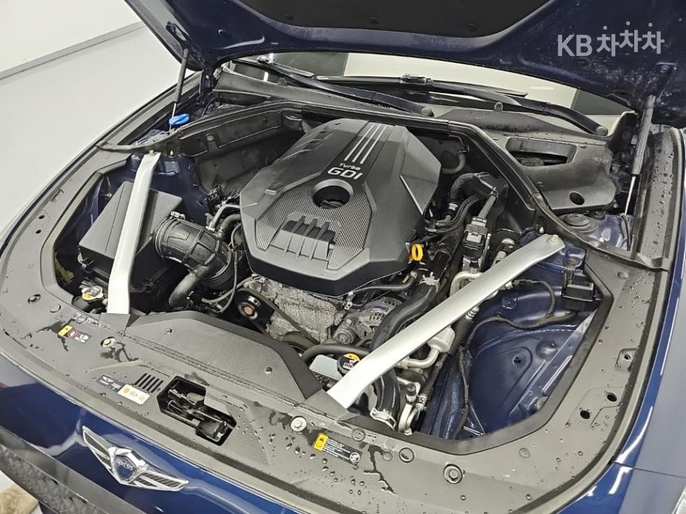 Genesis - G70 | 2.0T Elite 5