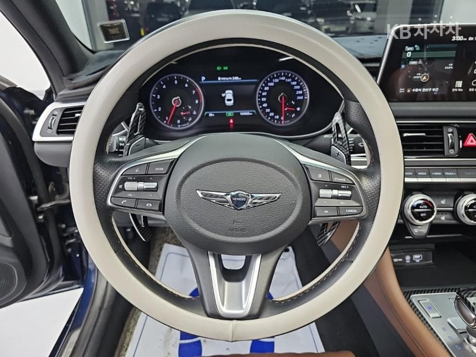 Genesis - G70 | 2.0T Elite 9
