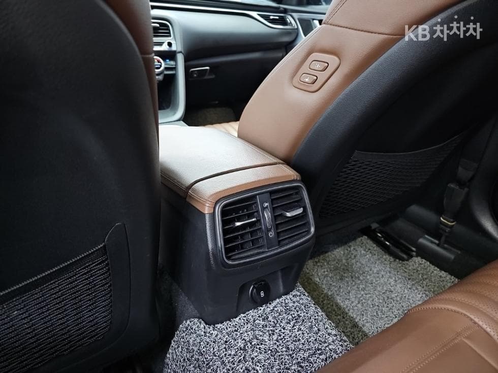 Genesis - G70 | 2.0T Elite 14