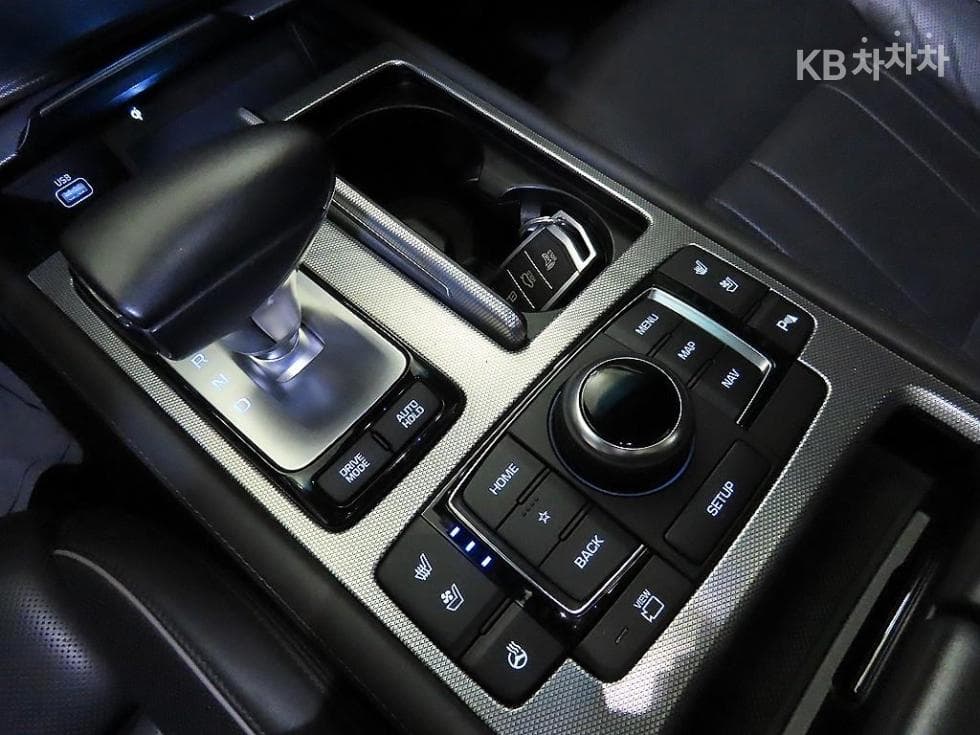 Genesis - G80 | 3.8 GDI AWD Prestige 12